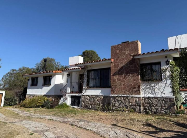 Casa · 160m² · 3 Ambientes