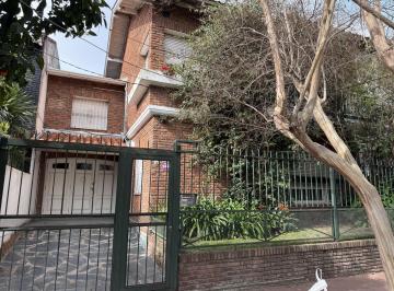 Casa · 278m² · 5 Ambientes · 2 Cocheras · Casa en Mart. - Vias/santa Fe