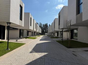 Departamento · 135m² · 4 Ambientes · 2 Cocheras · Dúplex en Alquiler y Venta Bosques de Champagnat Canning
