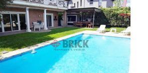 Casa · 412m² · 6 Ambientes · 3 Cocheras · Casa - La Colina