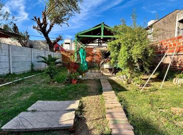 Terreno · 300m² · 4 Ambientes · 2 Cocheras · Terreno / Casa en Matheu
