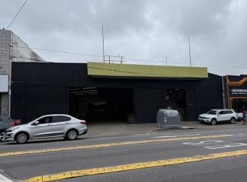 Bodega-Galpón , Villa Luro · Propiedad Comercial en Alquiler