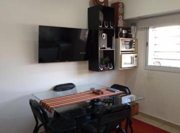 Departamento · 27m² · 2 Ambientes · 1 Cochera · Venta Departamento 2 Amb. Pta. Baja Al Frente en Ramos Mejía - Excelente Estado C/coch.