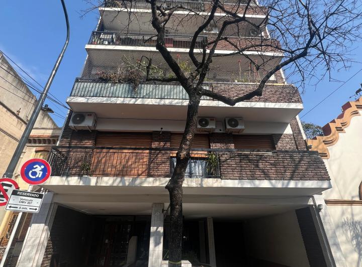 Departamento · 83m² · 4 Ambientes · 1 Cochera