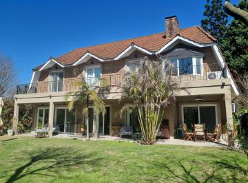 Casa , San Isidro · Divina - Impecable - a Nuevo - 3/4 Dorm - Play - Luz y Sol Todo El Dia - Jardin - Pileta