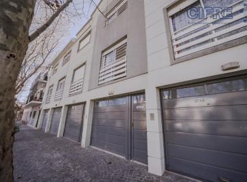 PH · 70m² · 3 Ambientes · 2 Cocheras · PH en Villa Pueyrredon de 3 Ambientes con Cochera, Distribuido en Tres Plantas.
