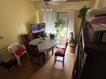 Departamento · 44m² · 3 Ambientes · Excelente 2 Amb Luminoso Todo Extermo