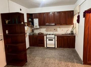 Departamento de 2 ambientes, Lanús · ¡Departamento en Venta de 2 Amb en Lanus Oeste con Patio Descubierto!