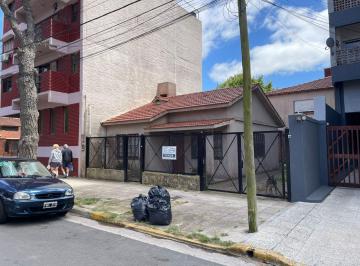 Casa · 4 Ambientes · 2 Cocheras · Casa Sobre Lote Propio