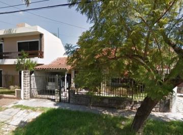 Casa · 100m² · Nuevo Valor! Casa en Venta Valor Lote - 10 X 30!