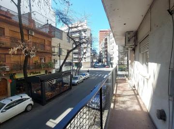 Departamento de 3 ambientes, Belgrano · Oportunidad!tres Ambientes y Medio Amplio y Luminoso con Balcón Corrido.