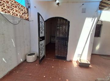 Departamento de 4 ambientes, Granadero Baigorria · Departamento de Pasillo