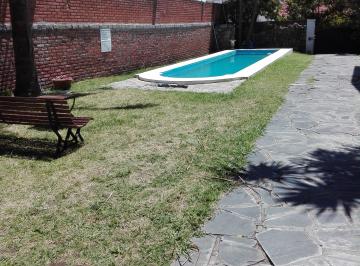Casa de 10 ambientes, Miramar · Casa Pileta Parrilla Wi Fi Cochera Jardin Patio 5 Dorm. 4 Baños