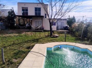 Casa · 126m² · 5 Ambientes · 1 Cochera · Casa en Venta en Lujan