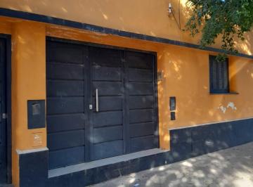 Casa de 5 ambientes, Rosario · Amplia Propiedad a Reciclar con Taller Salida Independiente