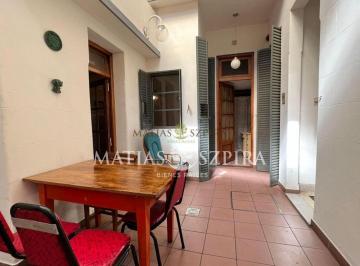 Casa · 191m² · 4 Ambientes · 1 Cochera · Inmejorable Casa de 236 m. con Cochera y Local Comercial