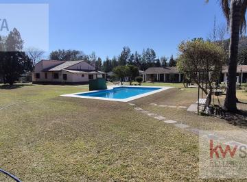 Casa · 217m² · 7 Ambientes · 3 Cocheras · Casa en Cerrillos a m de Ruta 68