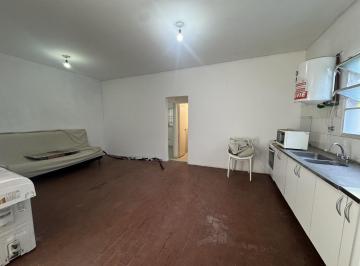 Casa · 160m² · 6 Ambientes · 7 Cocheras · Complejo de 3 Deptos y 7 Cocheras
