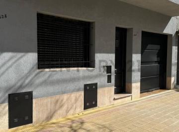 PH · 87m² · 3 Ambientes · 1 Cochera · Casa en Venta en La Plata Tipo PH Refaccionado a Nuevo Sin Expensas