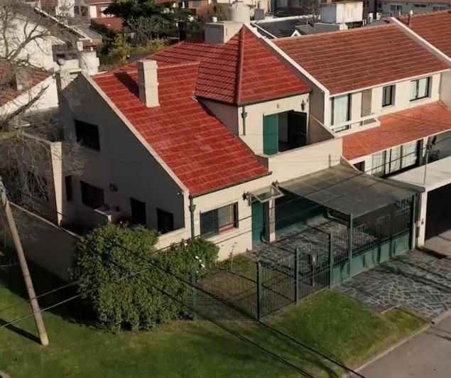 Casa · 167m² · 5 Ambientes · 1 Cochera