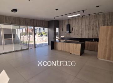 Casa · 180m² · 4 Ambientes · 2 Cocheras · Casa a Estrenar, Toda en Planta Baja - Fondo Norte! 300 m² Terreno Bº Campo Chico - Zona Sur!