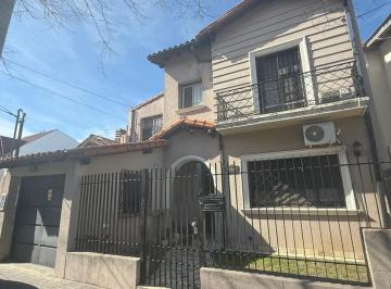 Casa · 273m² · 5 Ambientes · Casa Chalet en Venta en Martínez, San Isidro, G. B. a. Zona Norte