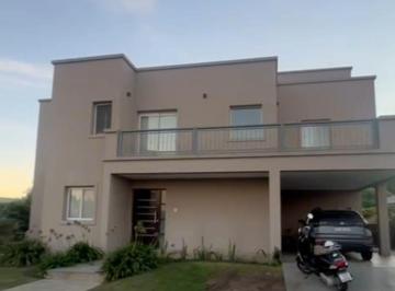 Casa de 8 ambientes, Funes · Venta Casa en Barrio Cerrado San Sebastián