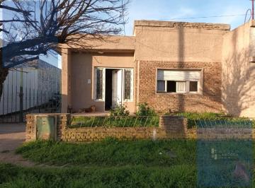 Casa · 104m² · 3 Ambientes · Casa - Olavarria