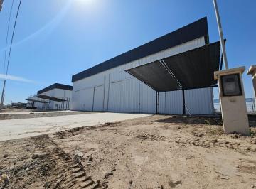 Bodega-Galpón · 3100m² · 4 Cocheras · Alquiler 1800 m² Polo 52