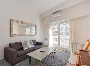 Departamento · 101m² · 3 Ambientes · Venta Departamento 3 Ambientes con Balcón en Recoleta