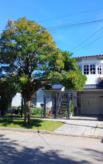Casa · 261m² · 3 Dormitorios