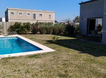 Casa · 180m² · 4 Ambientes · 2 Cocheras · Casa en Lagos de Canning – 3 Dorm – 1 Planta con Pileta