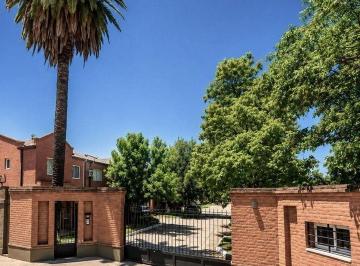 Casa · 126m² · 4 Ambientes · 2 Cocheras · Dúplex en Venta - Lamadrid 2044, Complejo Pirámides.