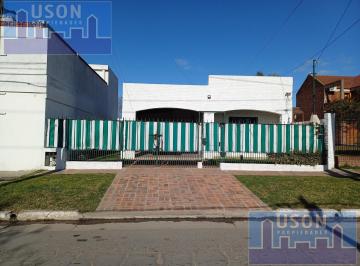 Casa · 240m² · 4 Ambientes · 2 Cocheras · Venta Casa 4 Amb Tristan Suarez