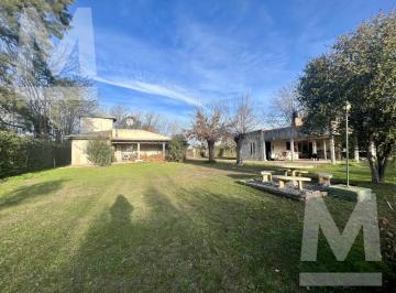 Casa · 80m² · 4 Dormitorios · Casa Quinta en Ignacio Correas