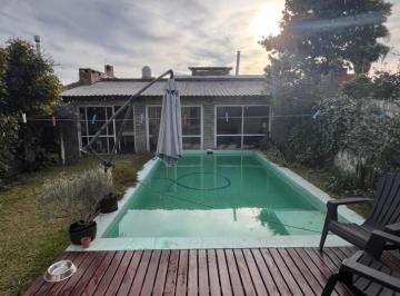 Casa · 197m² · 5 Ambientes · Propiedad Premiun Altos del Valle