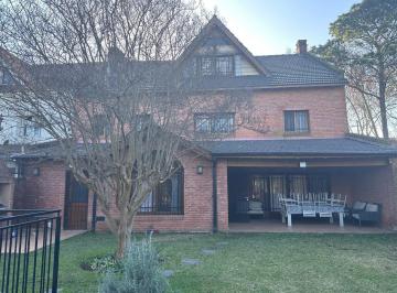 Casa de 5 ambientes, San Isidro · Casa 5 Ambientes en Venta en Martinez