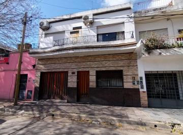 Casa · 150m² · 4 Ambientes · 1 Cochera · Casa en Ramos Mejia