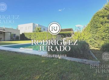ROJ-ROJ-29_2 · Casa en Santa Guadalupe - Pilar del Este