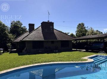 ROJ-ROJ-408_2 · Hermoso Chalet en Barrio Cerrado