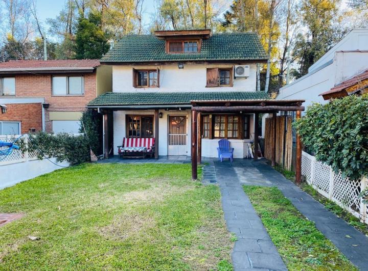 Casa · 74m² · 4 Ambientes