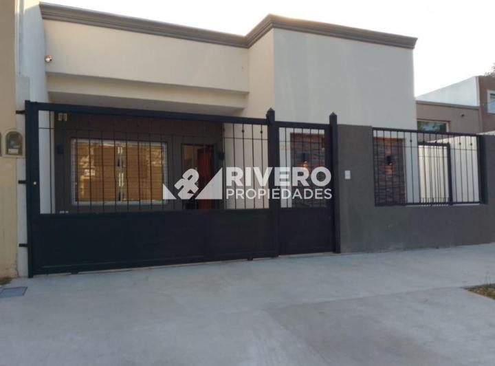 Casa · 100m² · 3 Ambientes · 1 Cochera