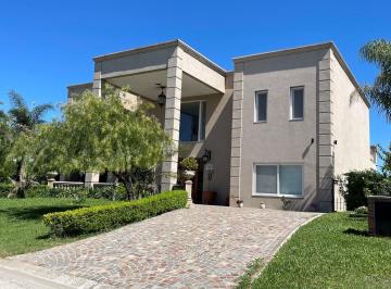 Casa · 450m² · 6 Ambientes · 4 Cocheras · Casa en Venta en San Sebastian - Area 5, San Sebastian, Escobar