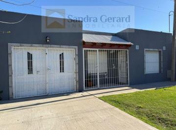 Casa de 3 ambientes, San Pedro · Venta de Casa–excelente Estado