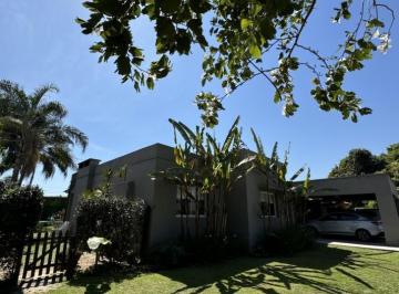 Casa · 184m² · 4 Ambientes · 2 Cocheras · Country Nuevo Golf, Yerba Buena
