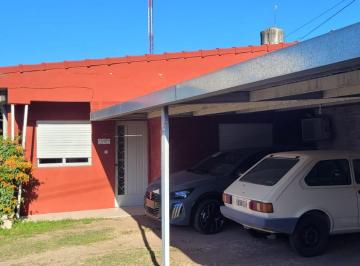 Casa de 7 ambientes, Paraná · Excelente Inmueble en Gran Terreno y Excelente Zona
