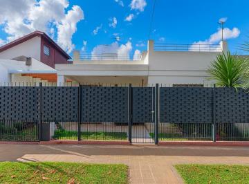 Casa · 75m² · 4 Ambientes · 2 Cocheras · Casa 4 Ambientes C/cochera y Fondo en Moron Sur Apto Credito