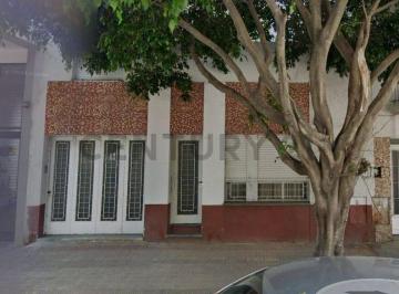 Casa · 80m² · 5 Ambientes · Casa en Venta