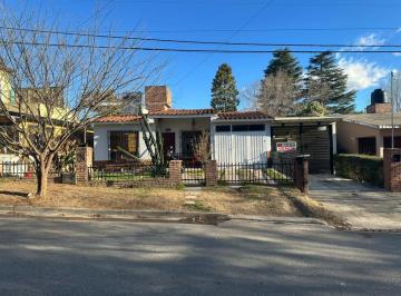 Casa · 85m² · 4 Ambientes · 1 Cochera · Casa en Villa Carlos Paz