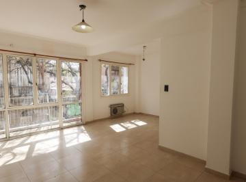 Departamento · 70m² · 4 Ambientes · Venta Departamento Dos Dorm. en Centro
